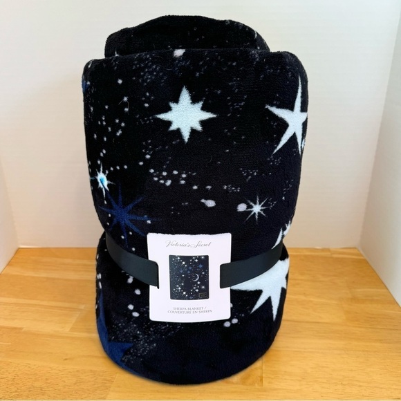 Victoria's Secret Other - New Victory Secret blanket black with star